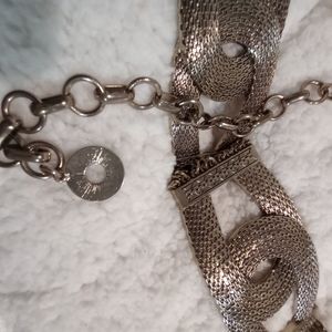 One size fits all metal belt